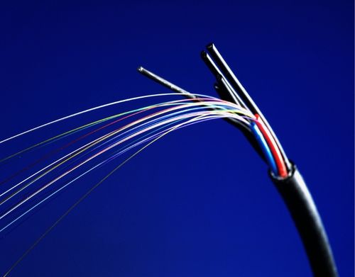 Sercofac_Hilos_Fibra_Optica